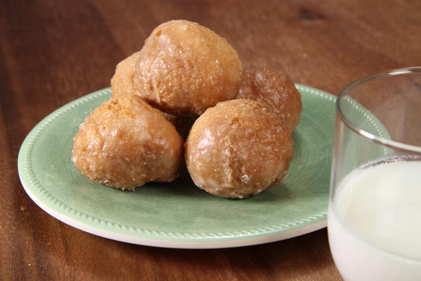 Chocolate Cake Donut Balls